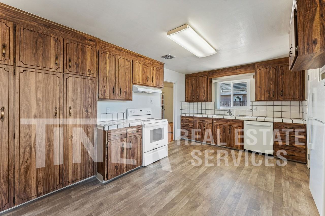 2649 Chassella Way - Photo 4 of 23