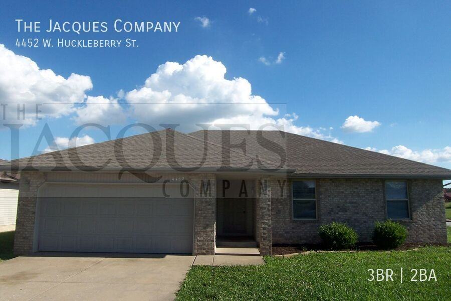 4452 W Huckleberry St - Photo 2 of 12