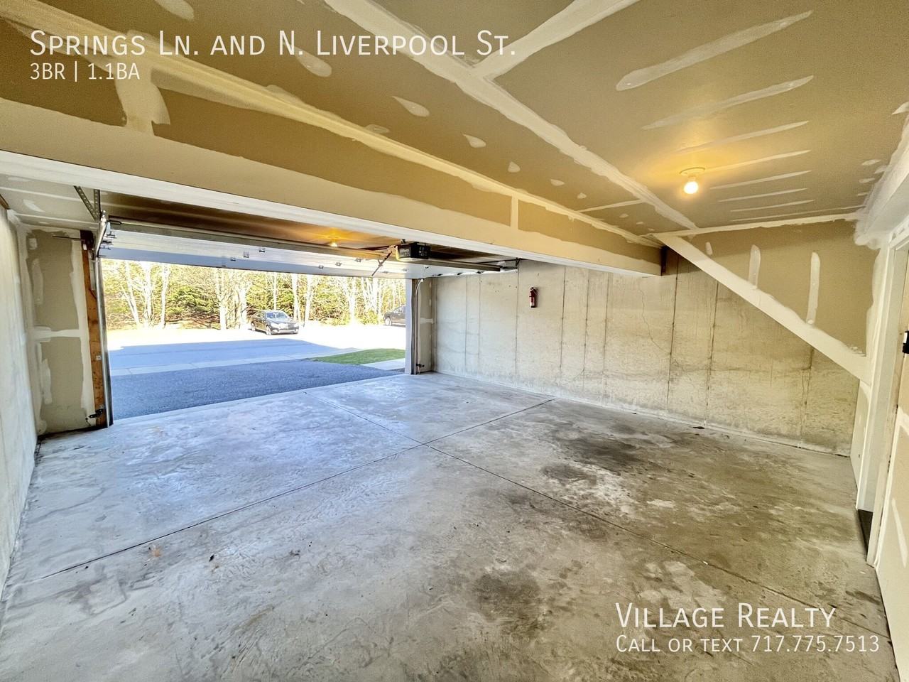 205 Springs Ln - Photo 6 of 50