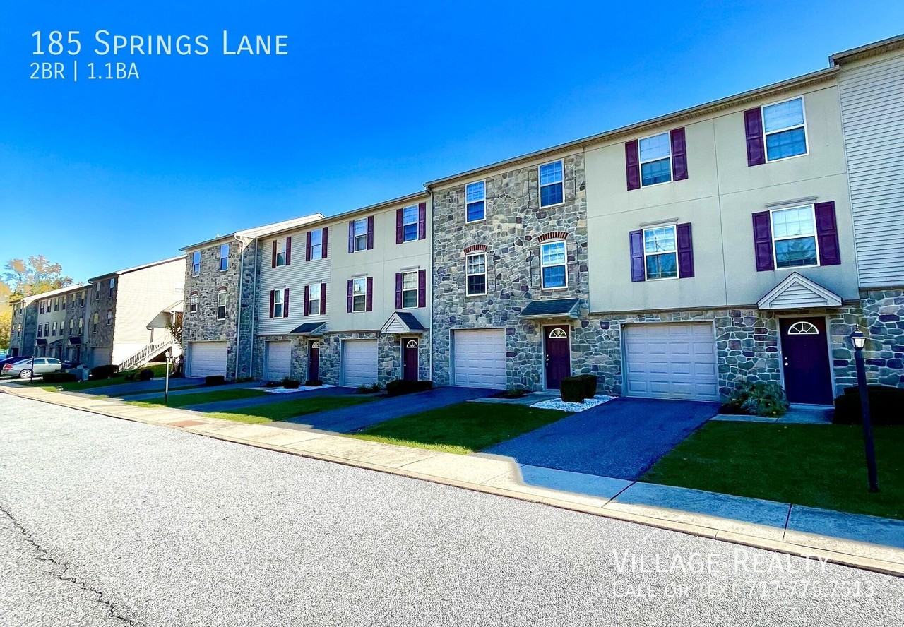 185 Springs Ln - Photo 6 of 50
