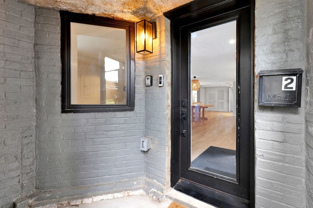 1909 N Capitol St Ne #2 - Photo 4 of 29