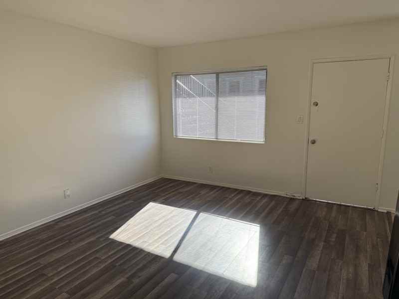 1070 Gardenia Ave #1 - Photo 3 of 13
