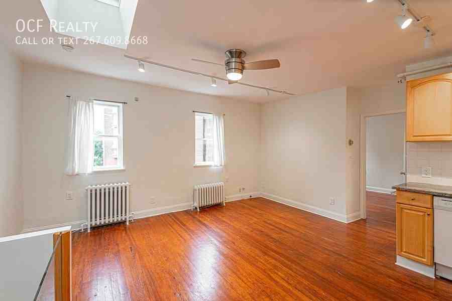 403 S 23rd St - Photo 5 of 16