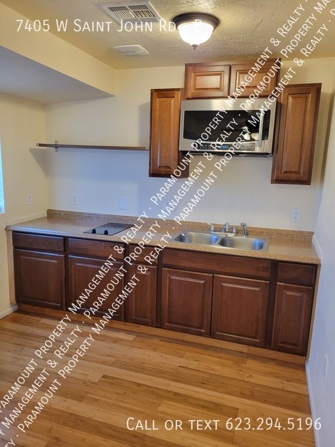 7405 W Saint John Rd #B - Photo 7 of 14