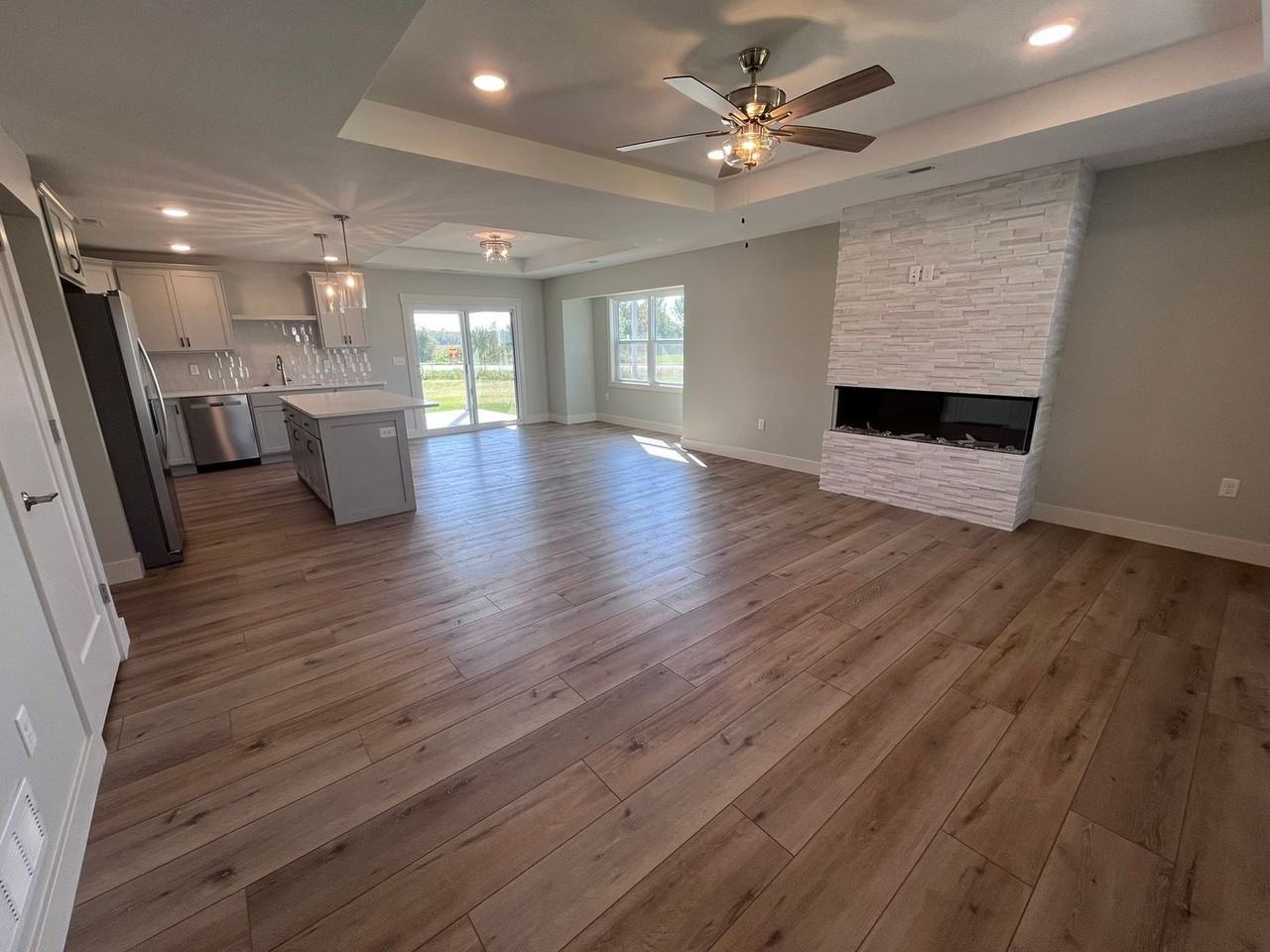 9172 Grammer Ct - Photo 3 of 16