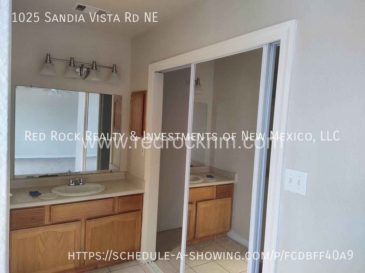 1025 Sandia Vista Rd Ne - Photo 4 of 6