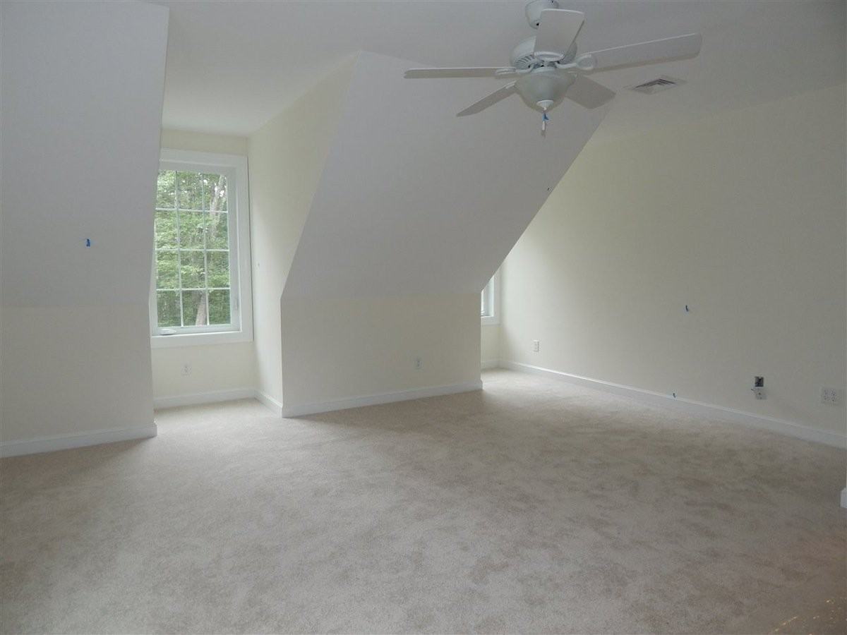 39 Kelsey Rd - Photo 5 of 12