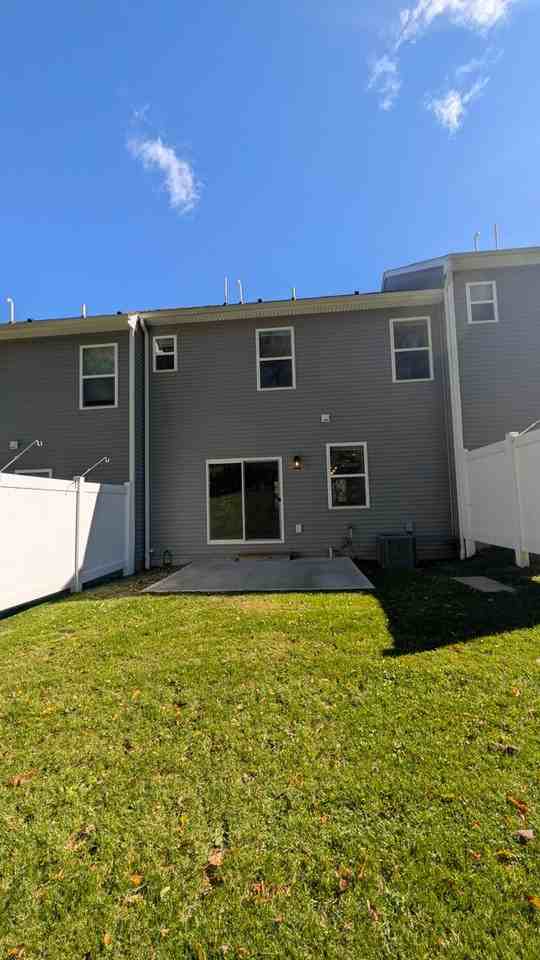 2006 Stefano Dr - Photo 2 of 27