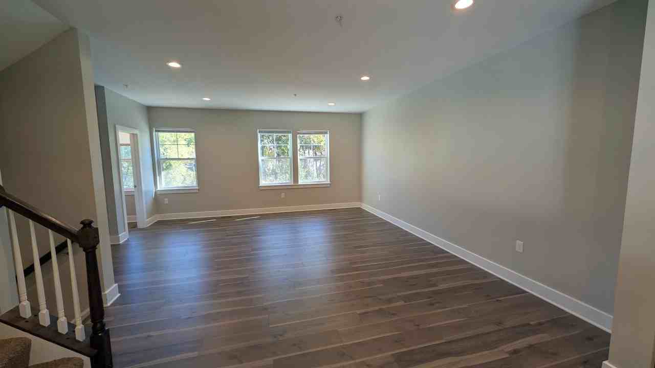2006 Stefano Dr - Photo 5 of 27