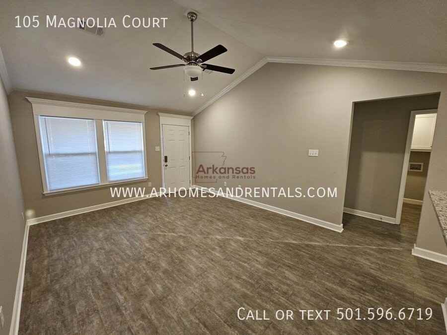 105 Magnolia Ct - Photo 5 of 21