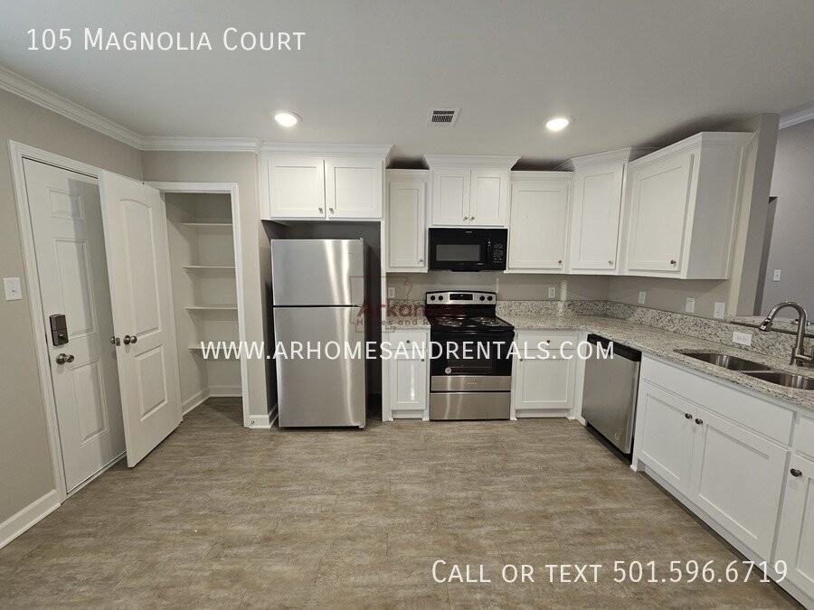 105 Magnolia Ct - Photo 7 of 21