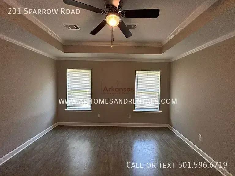 201 Sparrow Rd - Photo 7 of 11