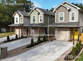 featured image of 209 N Madison St