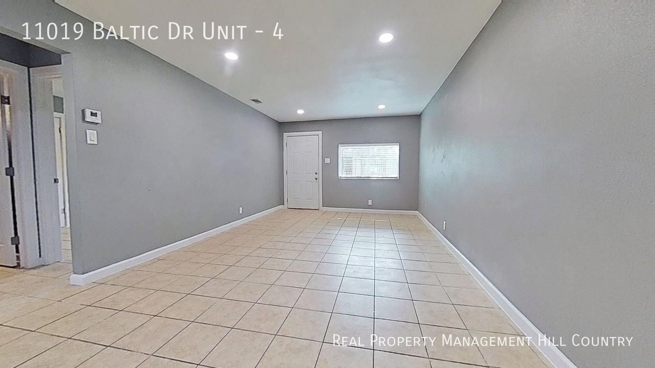 11019 Baltic Dr #4 - Photo 3 of 10
