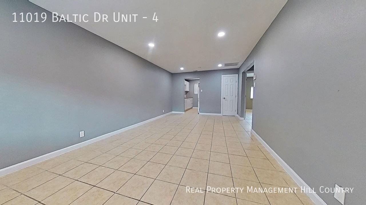 11019 Baltic Dr #4 - Photo 4 of 10