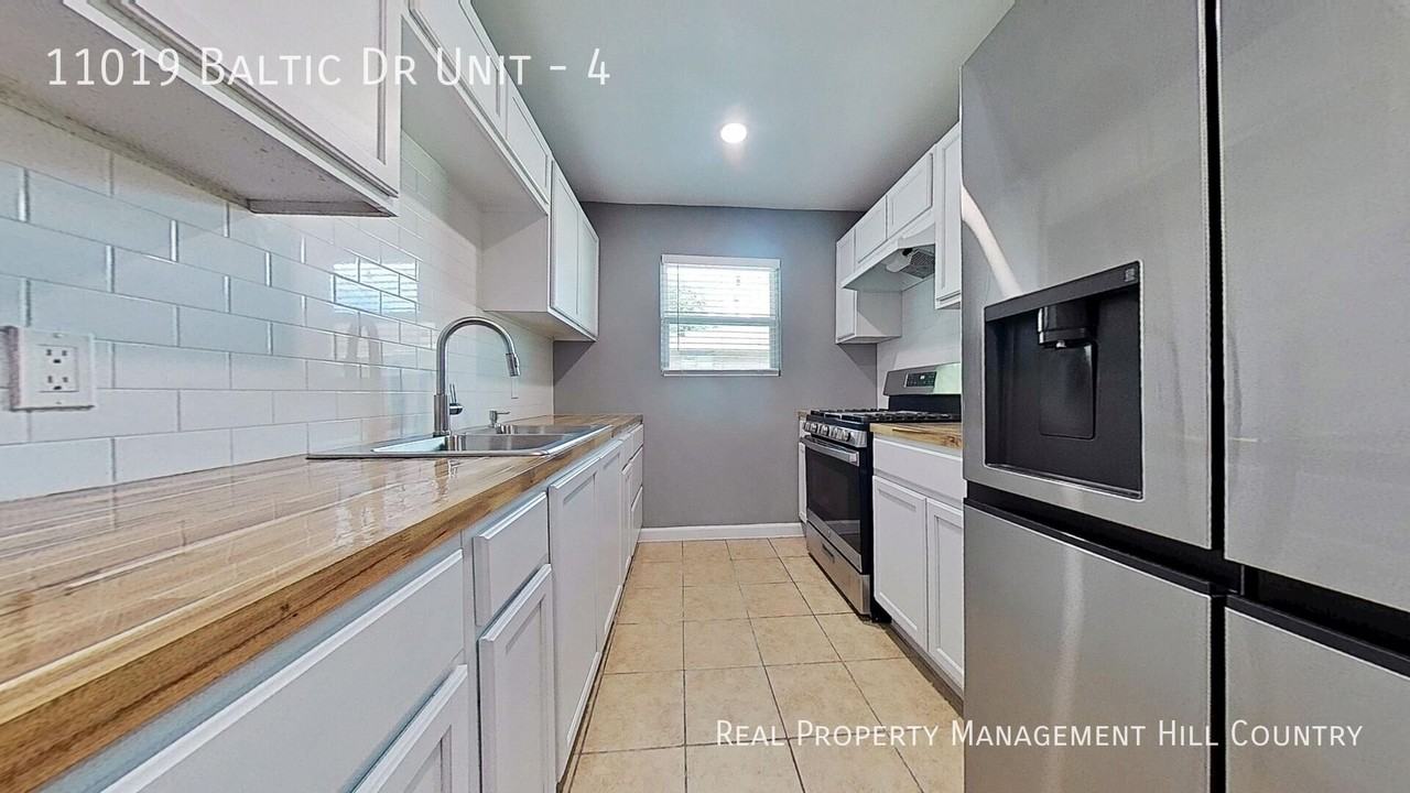 11019 Baltic Dr #4 - Photo 2 of 10