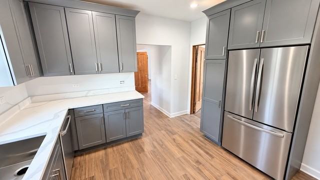 5437 West Hutchinson Street #2 - Photo 3 of 14