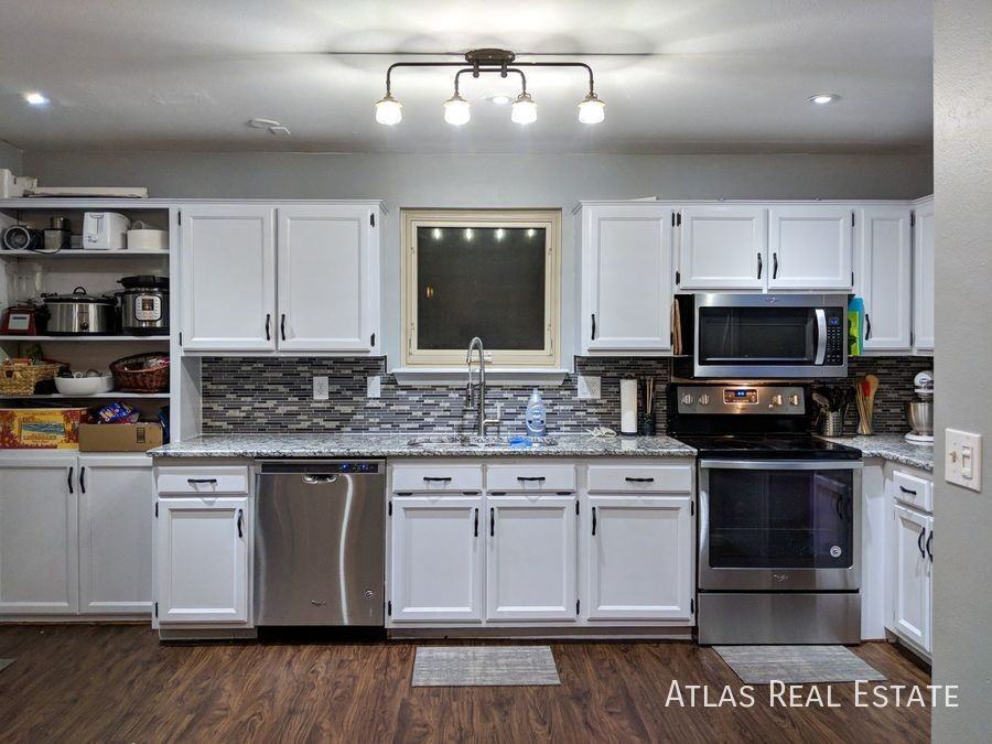 3482 S Dallas Ct - Photo 5 of 19