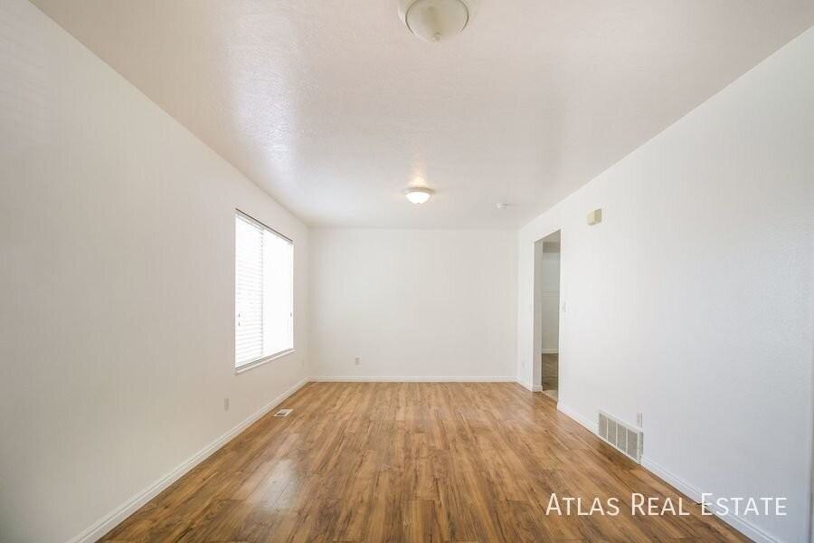 7814 N Mountain Ash Way - Photo 7 of 34