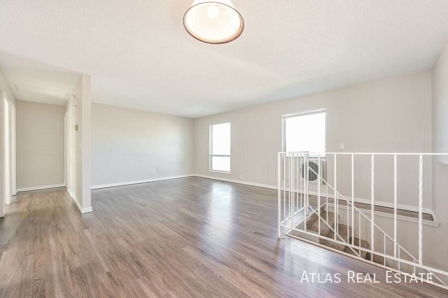 9936 Fillmore St - Photo 2 of 21