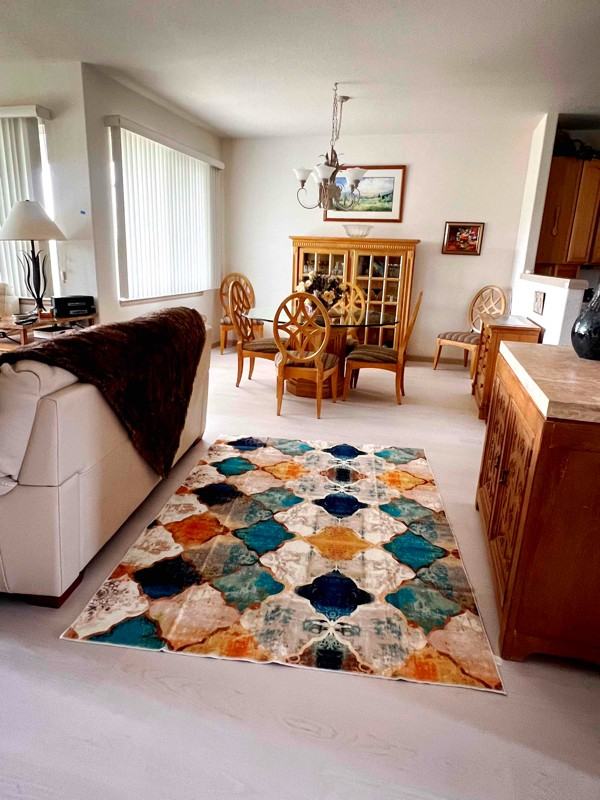 21204 Woodside Ln - Photo 2 of 22
