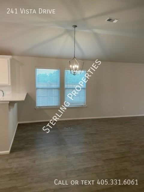 241 Vista Dr - Photo 6 of 33