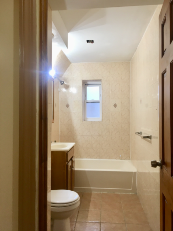 1016 E 82nd St #2 - Photo 4 of 9