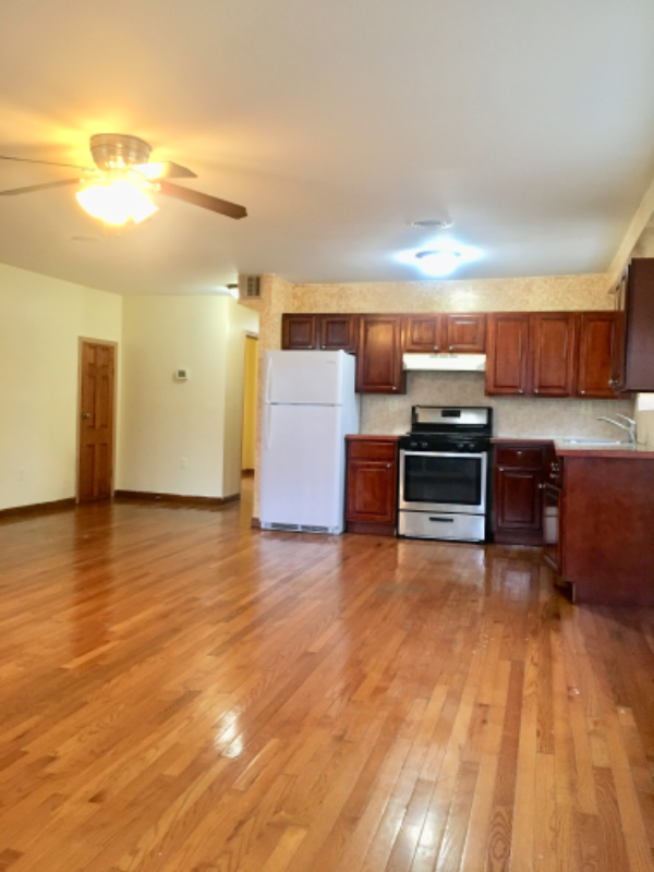 1016 E 82nd St #2 - Photo 6 of 9