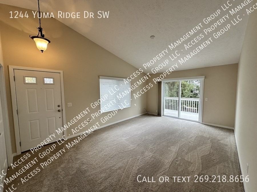 1244 Yuma Ridge Dr Sw - Photo 2 of 35
