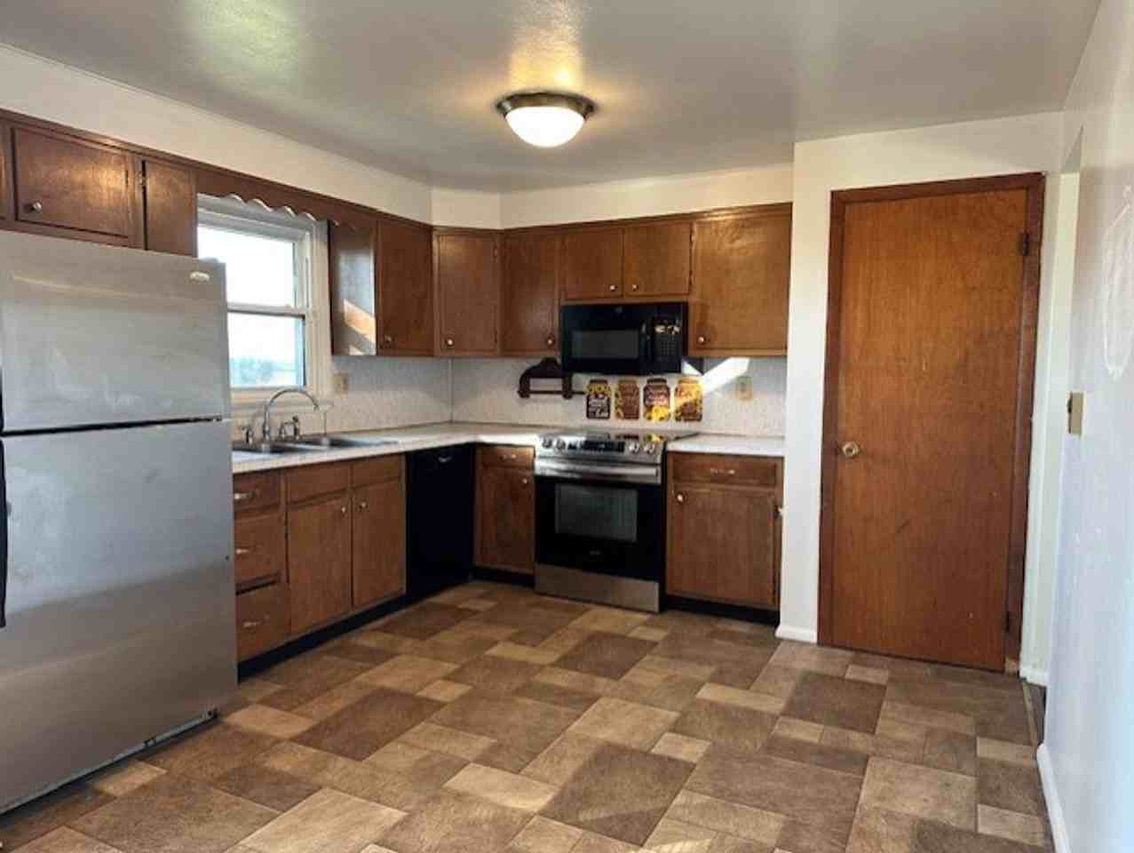 113 Valley View Dr - Photo 5 of 17