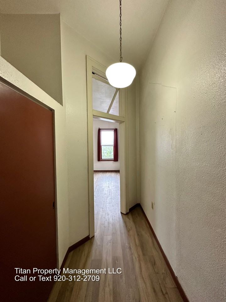 115 West Main Street - Photo 4 of 9