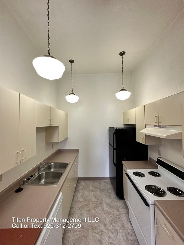 115 West Main Street - Photo 7 of 9