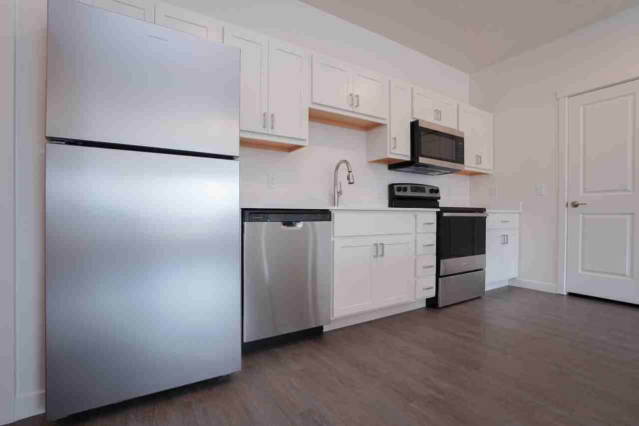 7676 West Emerald Street - Photo 7 of 31