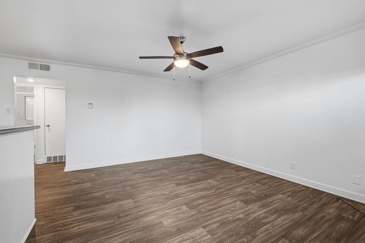 7 Merrydale Rd #2 - Photo 6 of 20