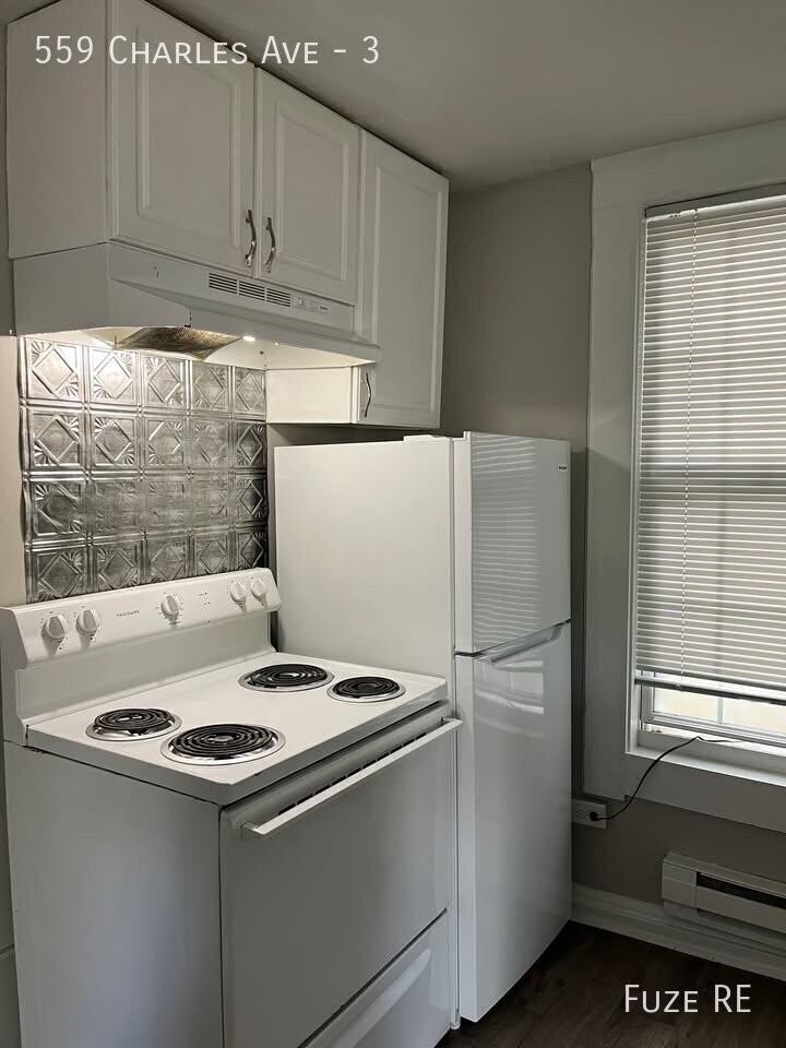 559 Charles Ave #3 - Photo 2 of 5