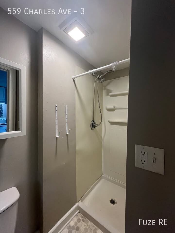 559 Charles Ave #3 - Photo 5 of 5