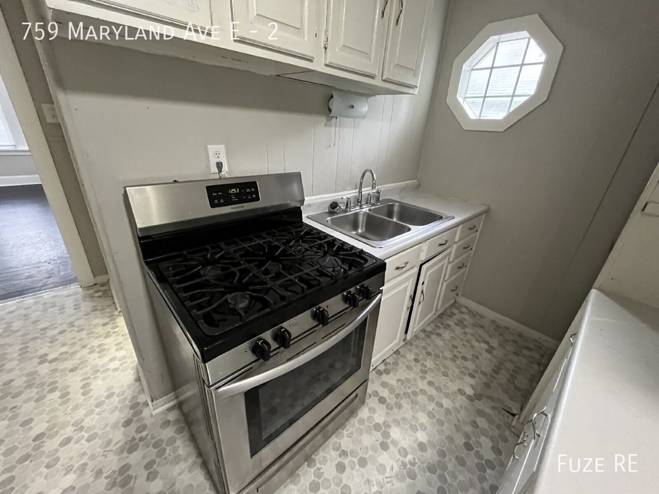 759 Maryland Ave E #2 - Photo 5 of 10