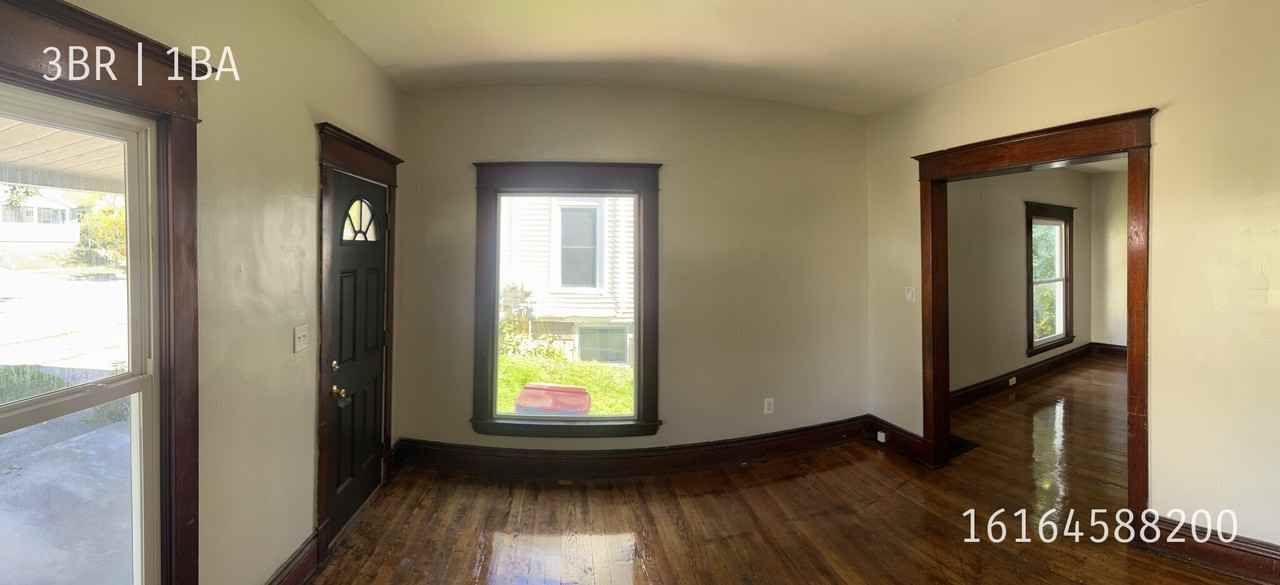 430 Spencer St Ne - Photo 4 of 9