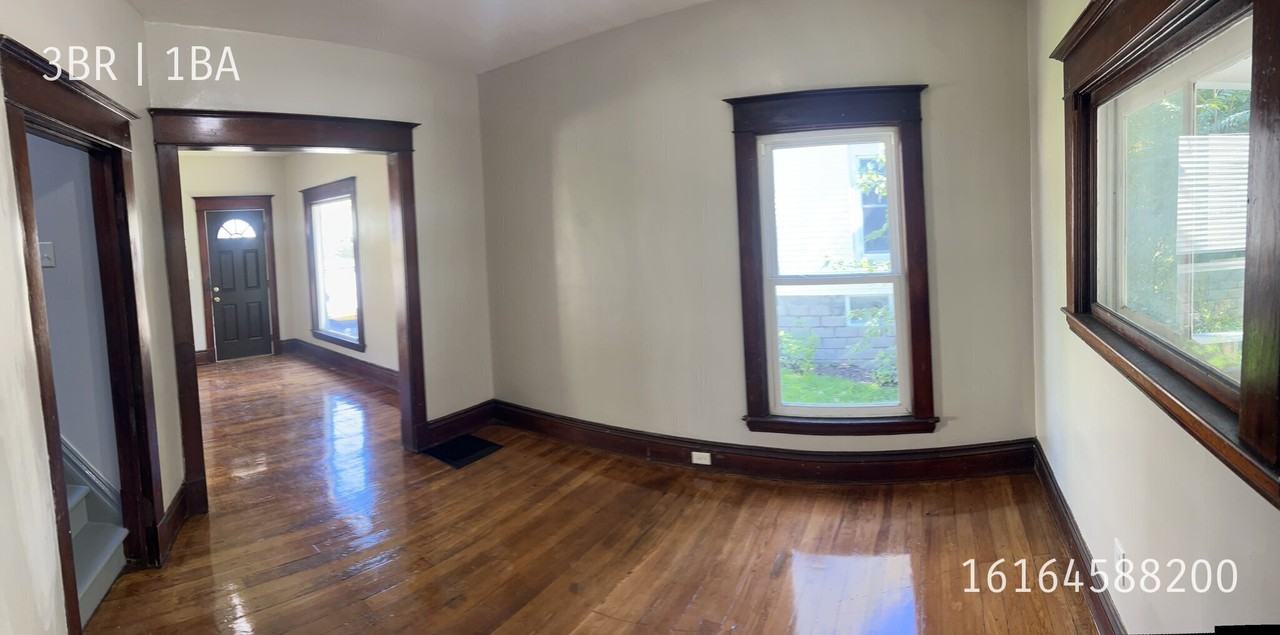 430 Spencer St Ne - Photo 6 of 9