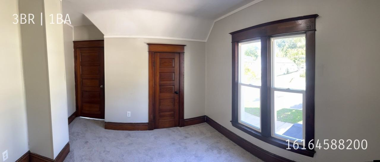 430 Spencer St Ne - Photo 7 of 9