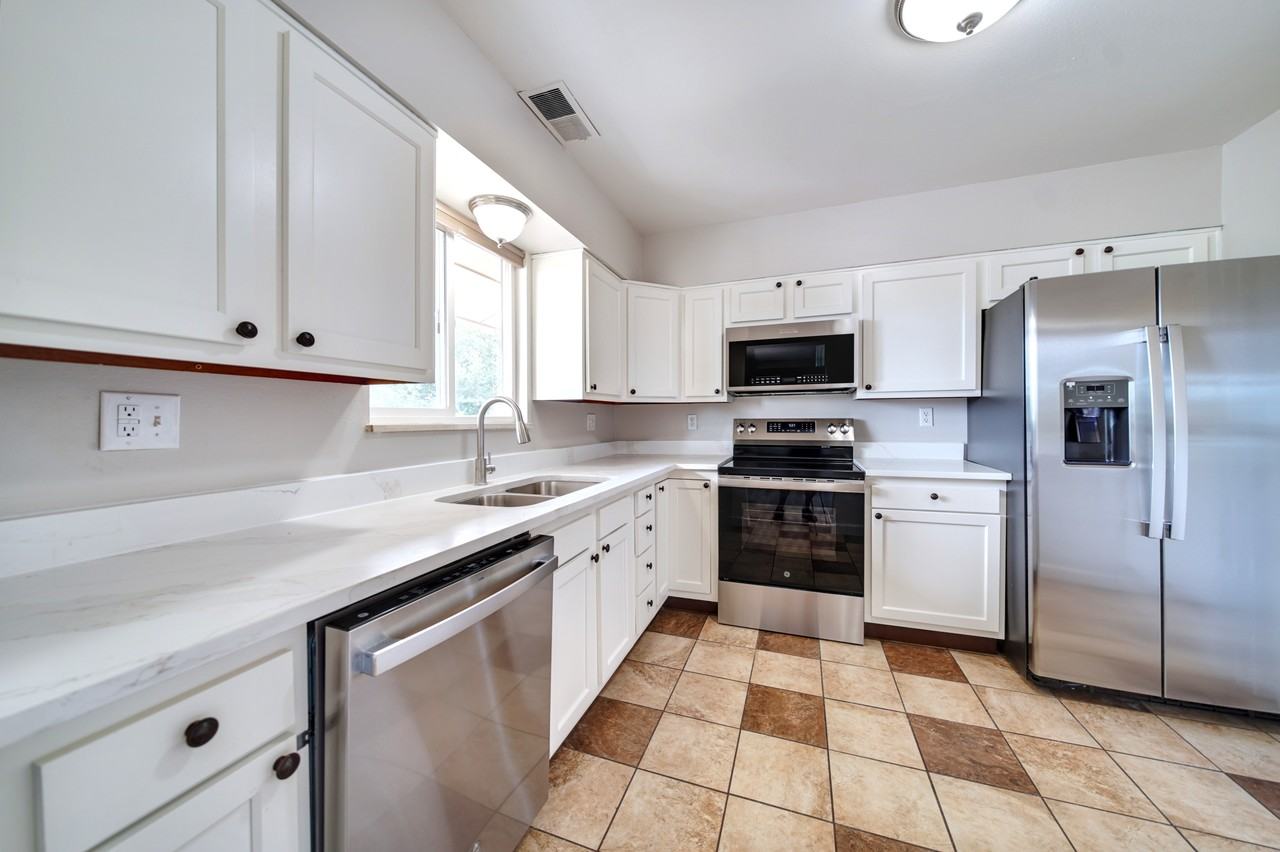 1094 Westmoreland Rd #D - Photo 5 of 14