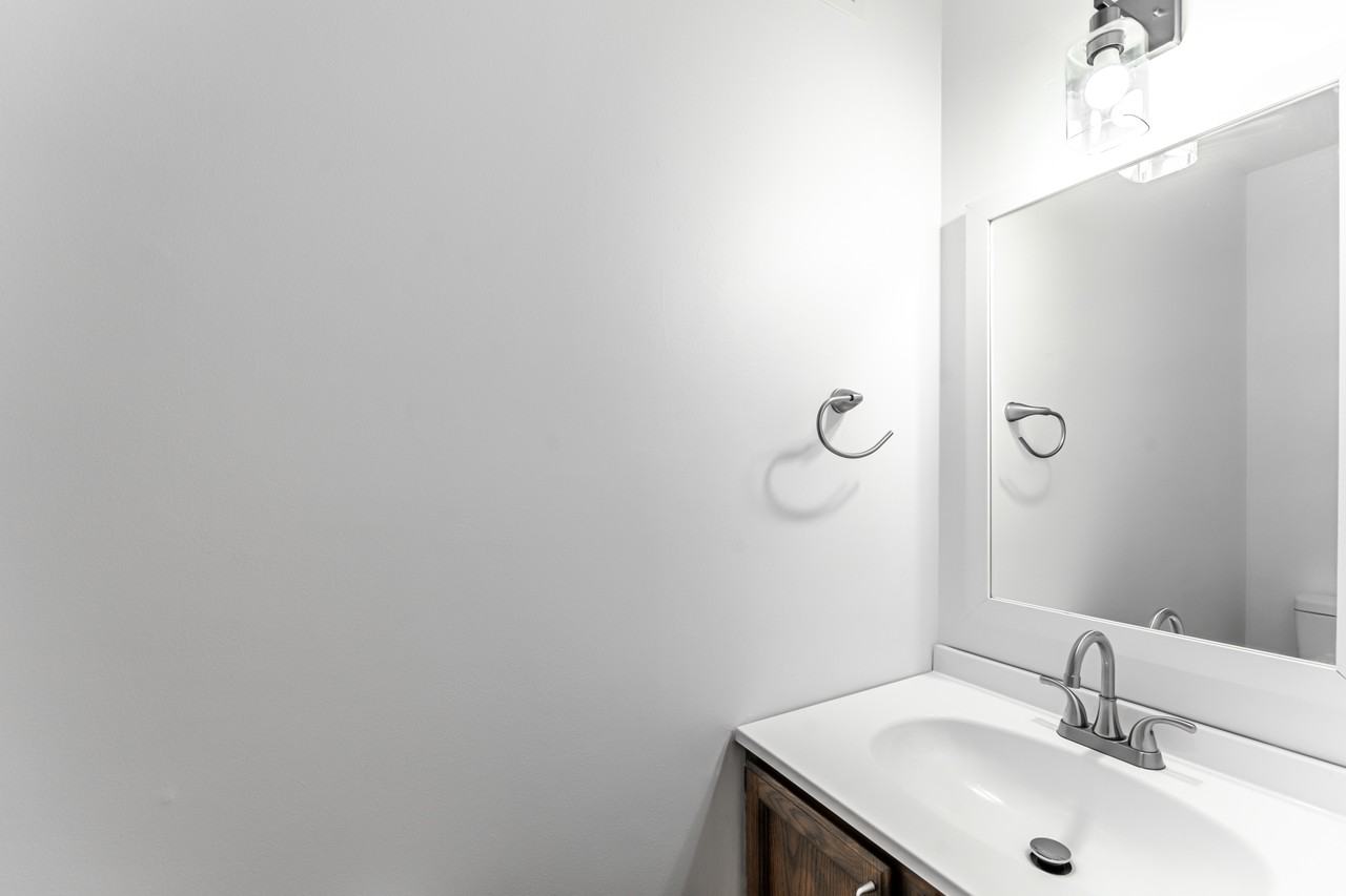 301 Davis Street Unit A - Photo 6 of 21