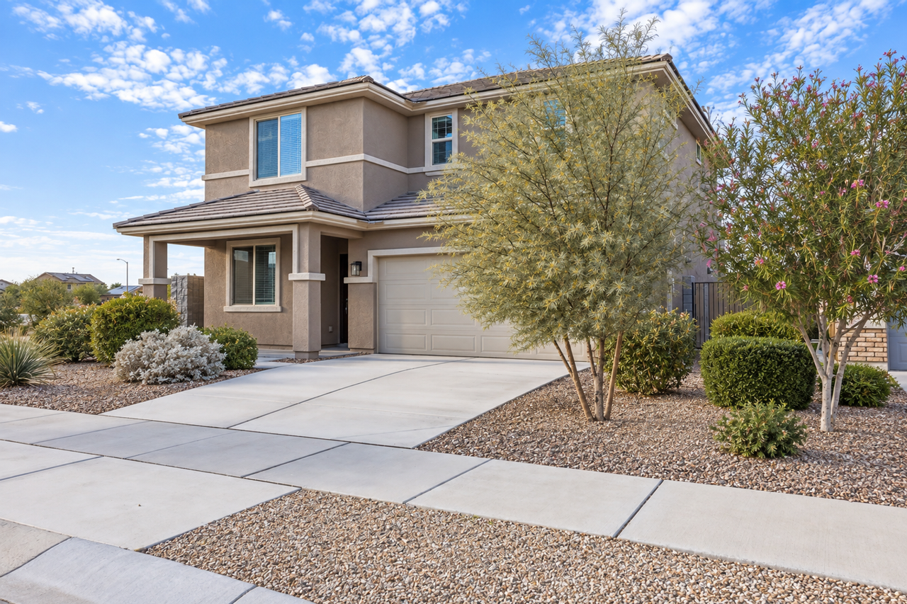 17056 W Red Bird Rd - Photo 3 of 32