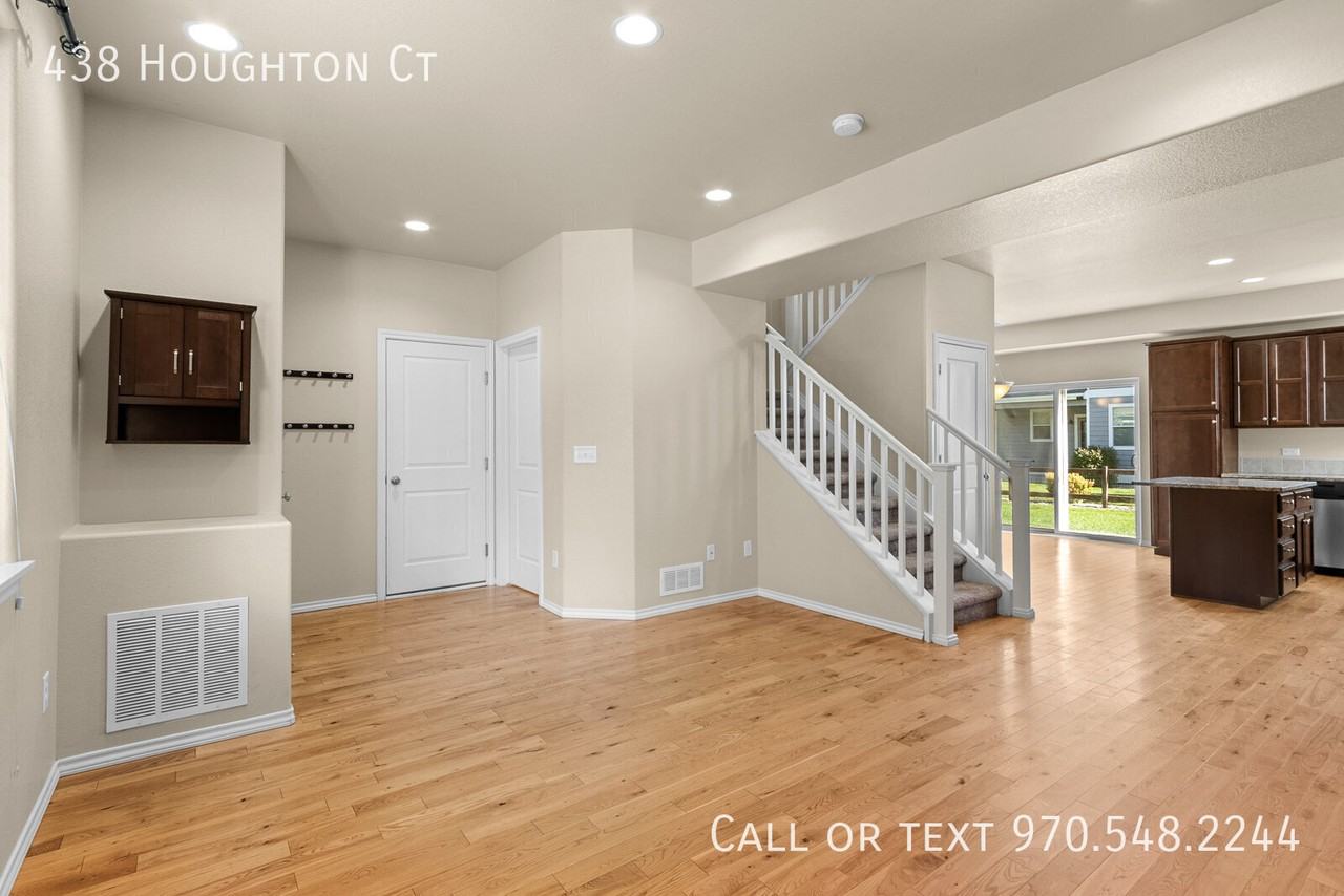 438 Houghton Ct - Photo 6 of 42