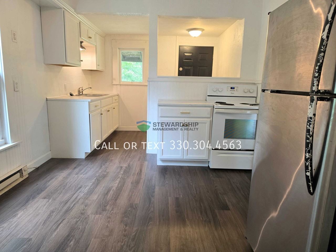 2823 Columbus Rd Ne - Photo 2 of 25