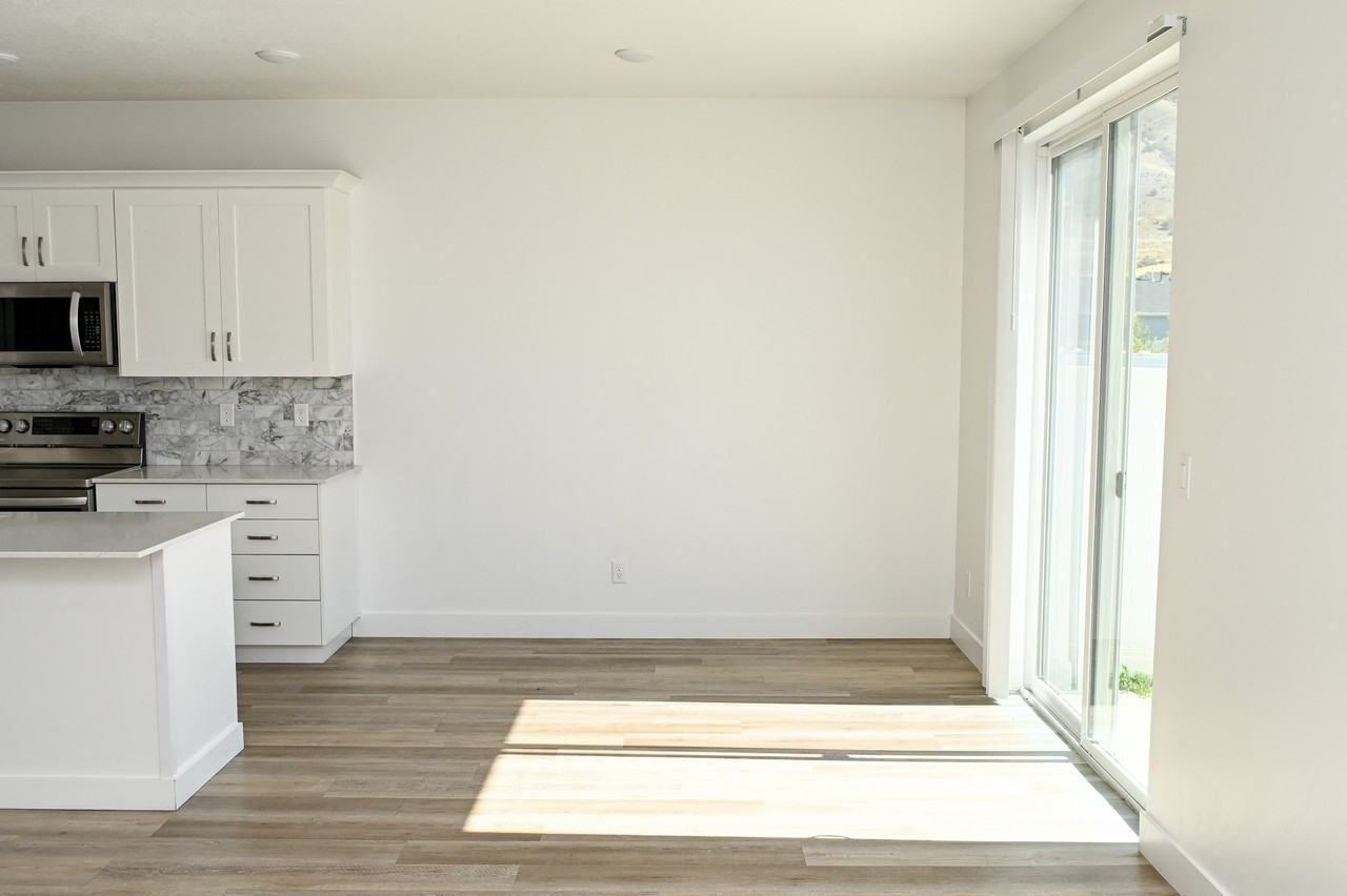 1550 E 480 S - Photo 5 of 21