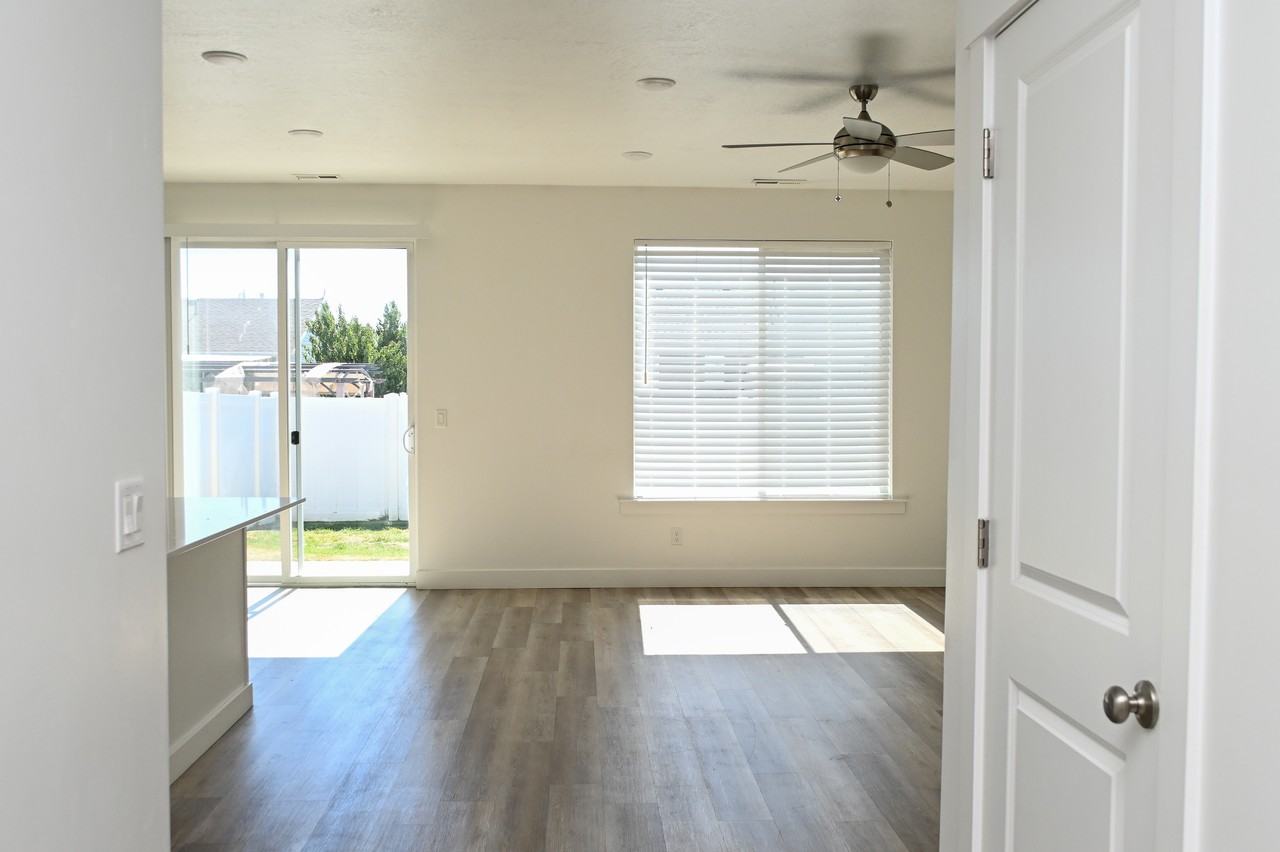 1550 E 480 S - Photo 6 of 21