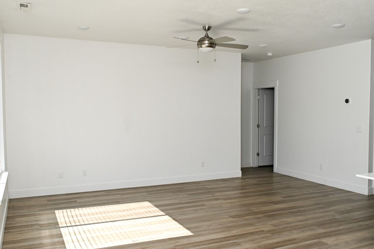 1550 E 480 S - Photo 7 of 21