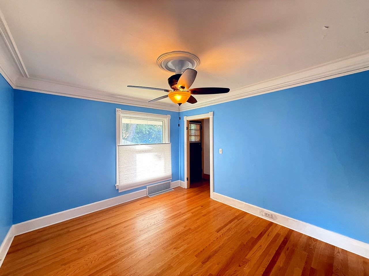 1317 Broadway St #1 - Photo 3 of 21