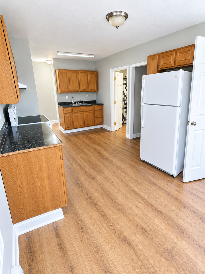 554 4th Street - Photo 3 of 6